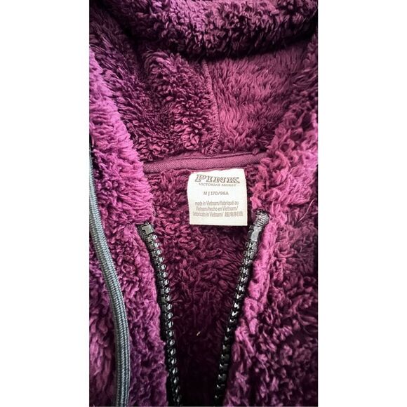 PINK - Victoria's Secret PINK Maroon Fuzzy Sherpa Pullover size M - Picture 4 of 7